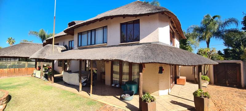 4 Bedroom Property for Sale in Hartbeespoort Rural North West